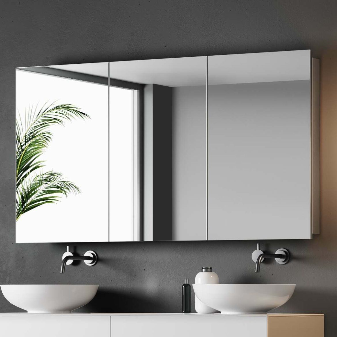 ﻿ Moderní koupelnová skříňka se zrcadlem oživí vzhled vaše koupelny.